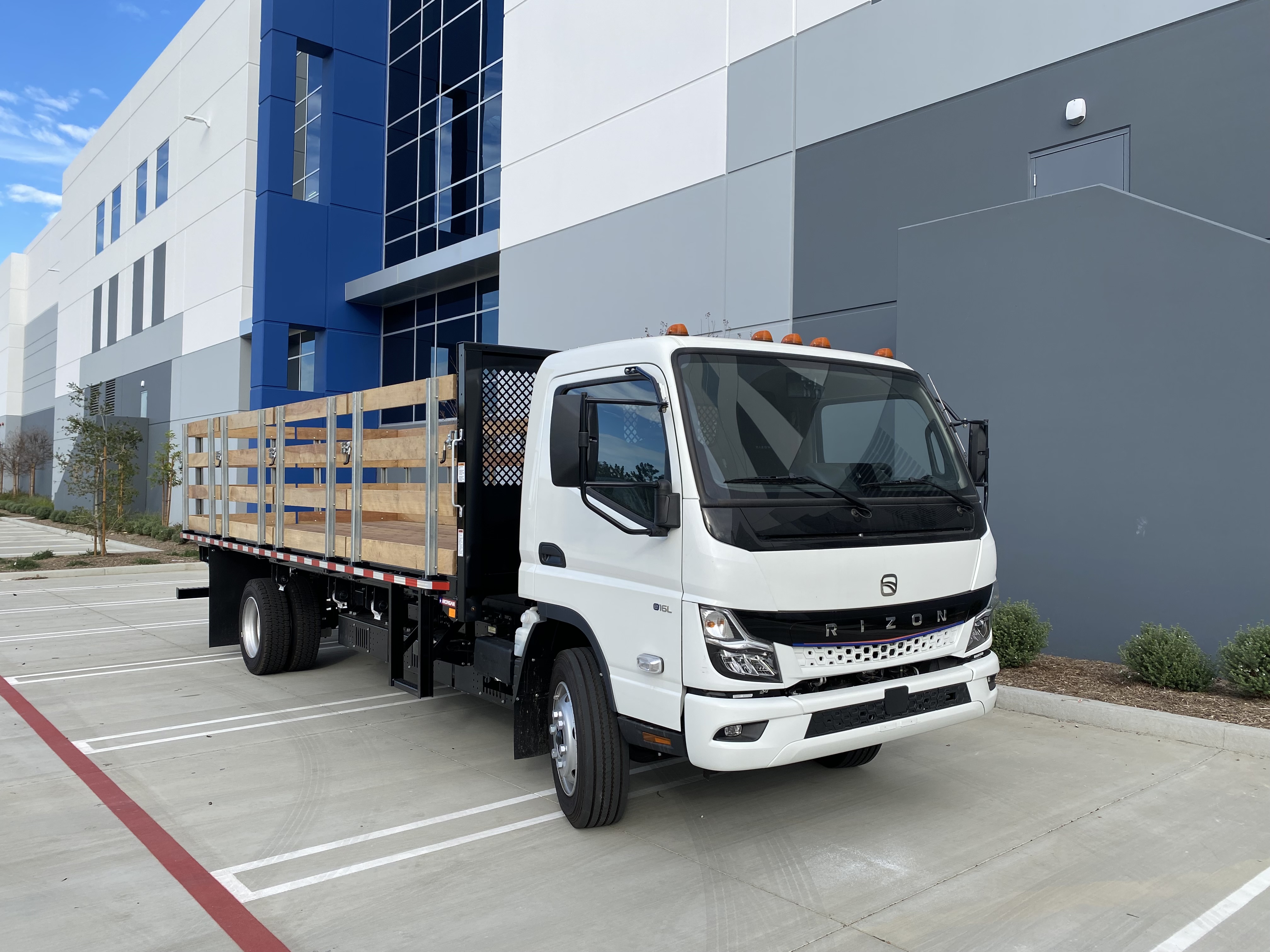 RIZON Truck Image 1